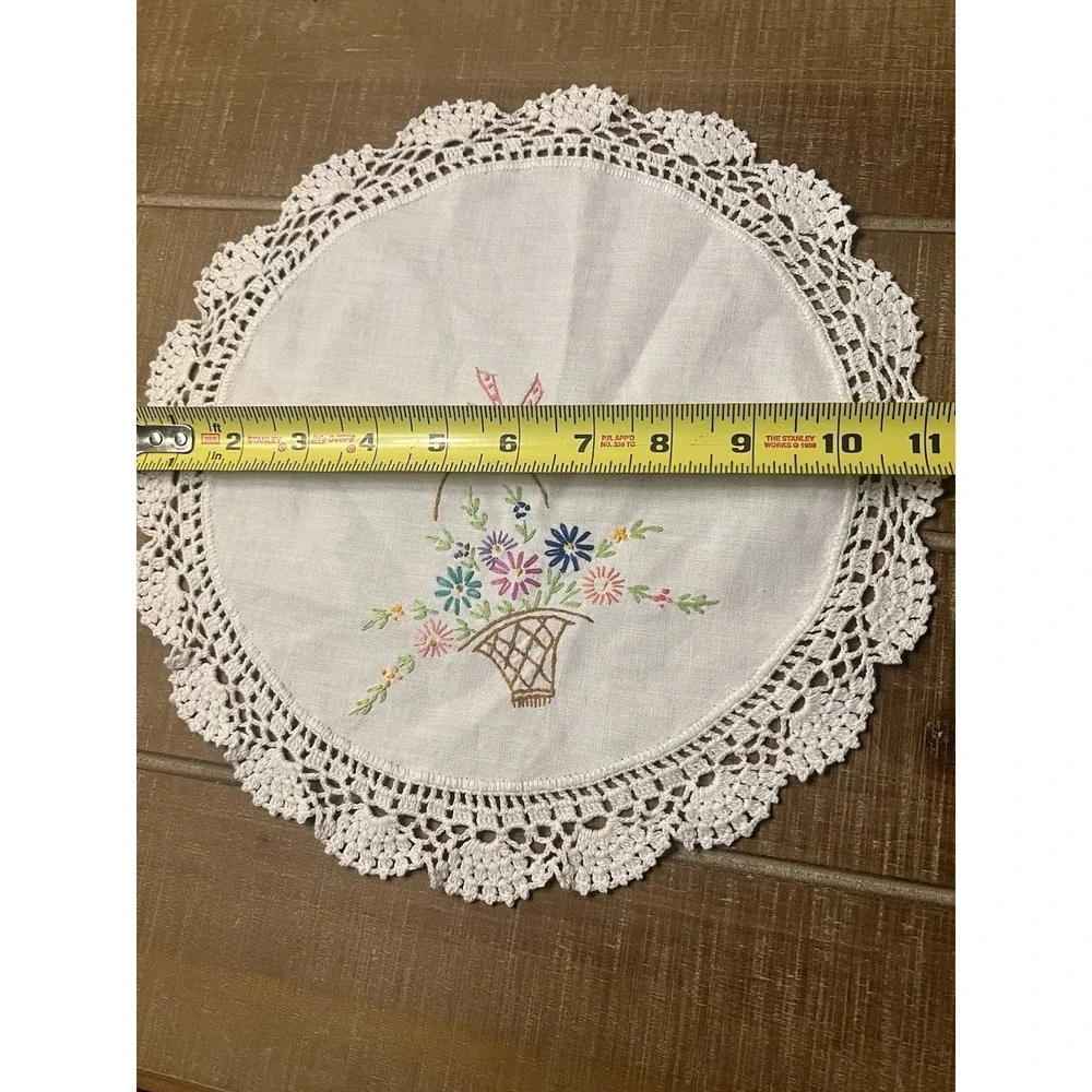 The Unbranded Brand round white